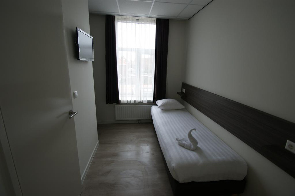 Hotel De Keizerskroon Amsterdam-Schiphol-Halfweg Exterior foto